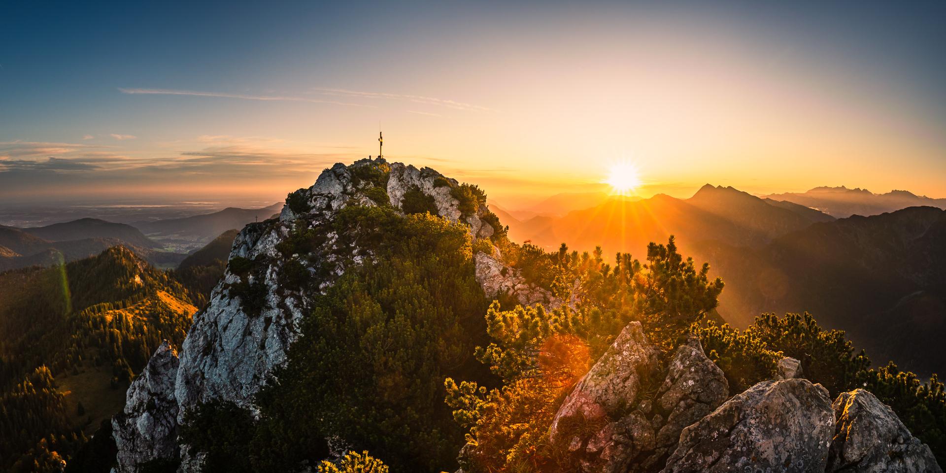 Sonnenuntergang am Berg